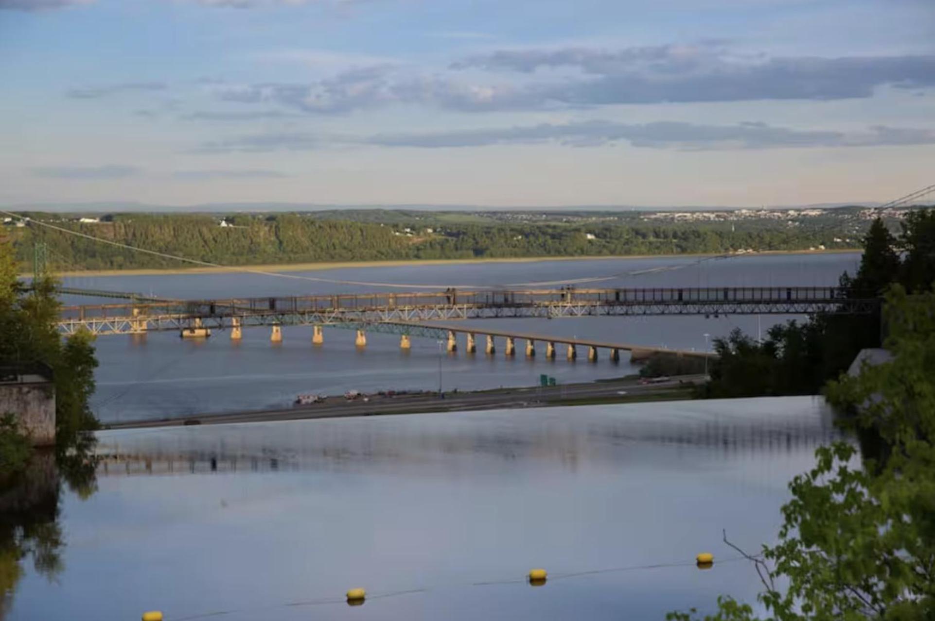Initial - Moose - Chutes-Montmorency Boischatel Exterior photo